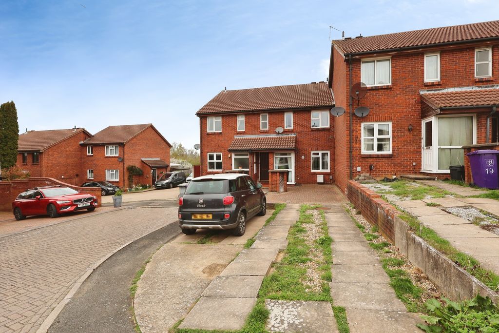 Additional image 24 of 1 bed flat for saleSanderling Close, Letchworth SG6