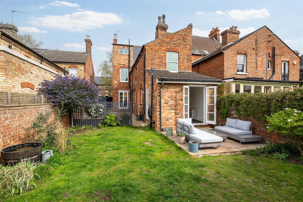 Additional image 22 of 5 bed detached house for saleWaterloo Road, Bedford MK40