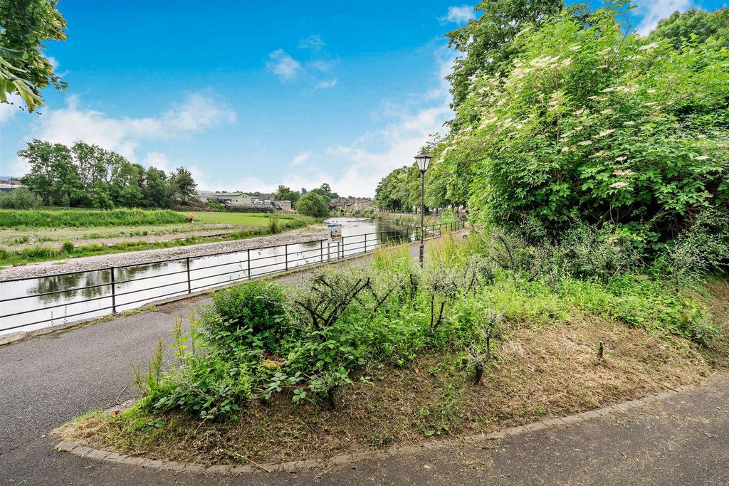 Additional image 32 of 2 bed flat for sale25 Wainwright Court, Kendal LA9