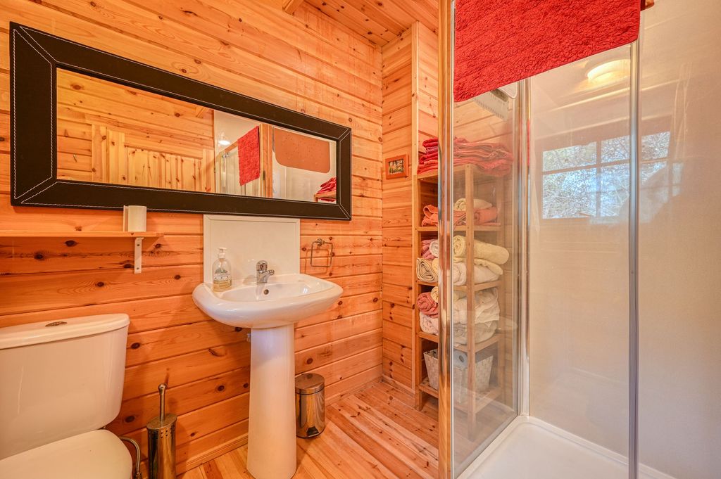 Additional image 18 of 4 bed chalet for sale2 Broallan, Beauly IV4