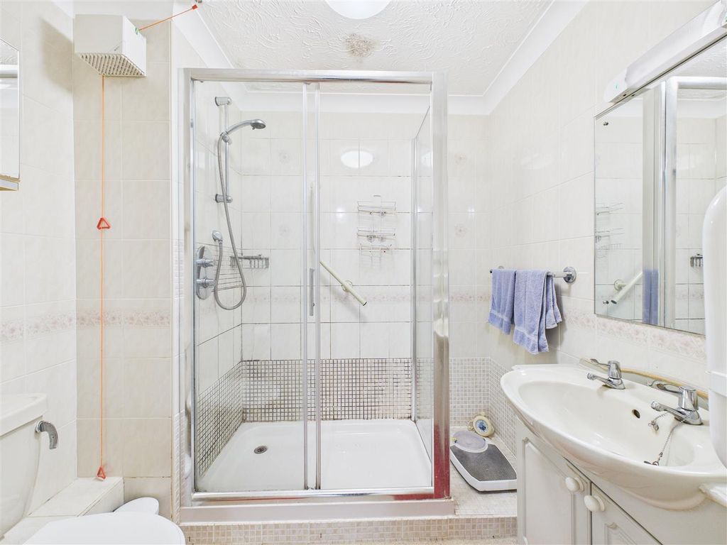 Additional image 9 of 2 bed flat for saleHudson Court, Ferriby Road, Hessle HU13
