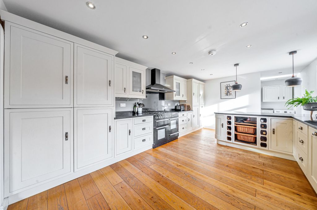 Additional image 2 of 3 bed semi-detached house for saleSpring Gardens, Alresford, Hampshire SO24