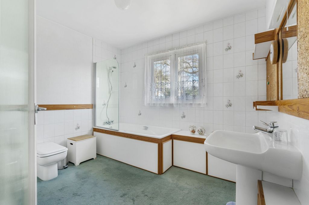 Additional image 20 of 4 bed detached house for saleCrampshaw Lane, Ashtead KT21