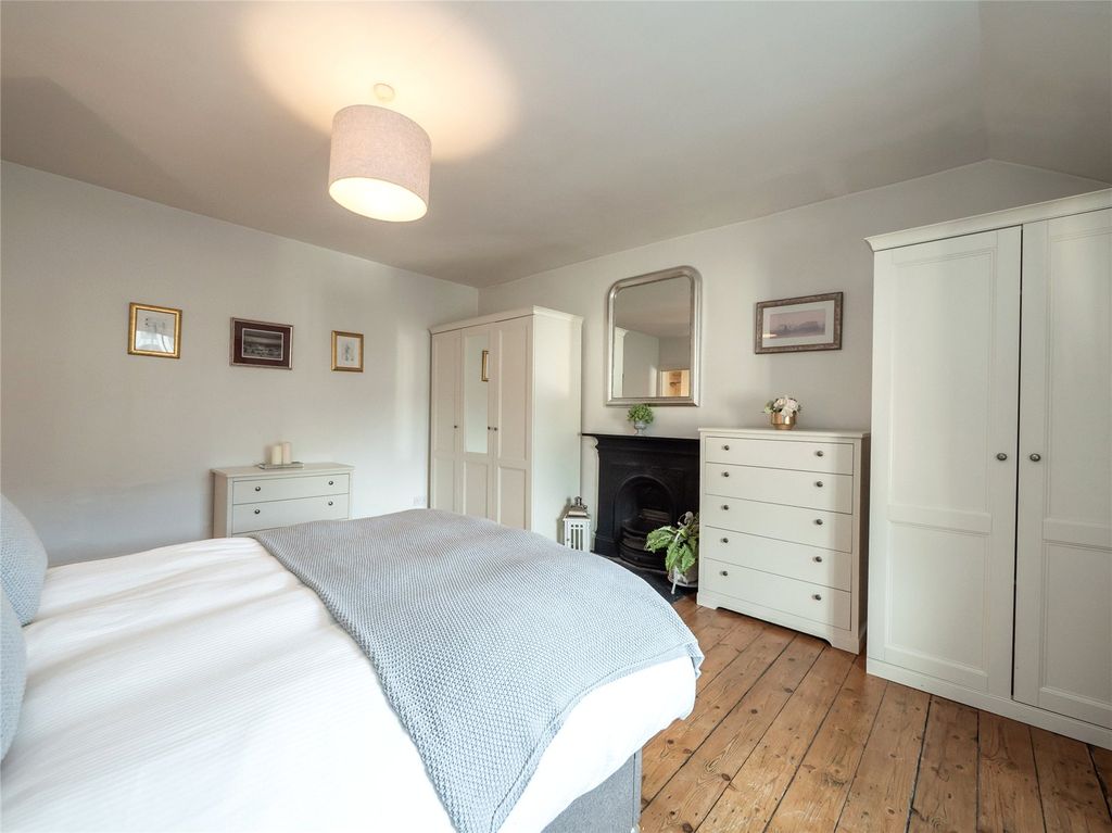 Additional image 12 of 2 bed flat for saleElder Street, New Town, Edinburgh EH1