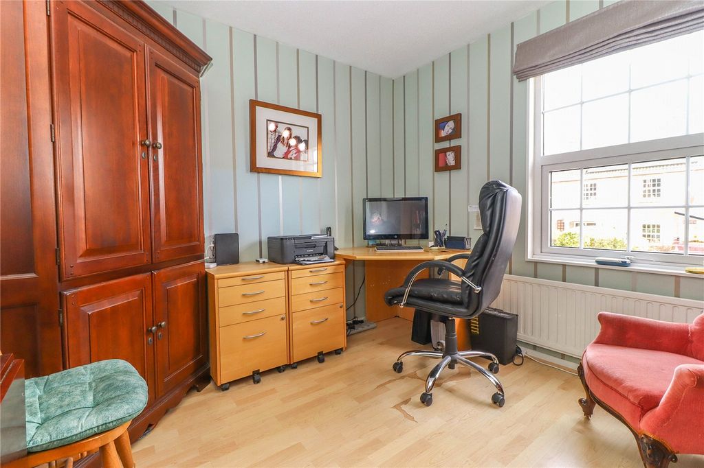 Additional image 7 of 4 bed detached house for saleBurdock Close, Goodworth Clatford, Andover, Hampshire SP11