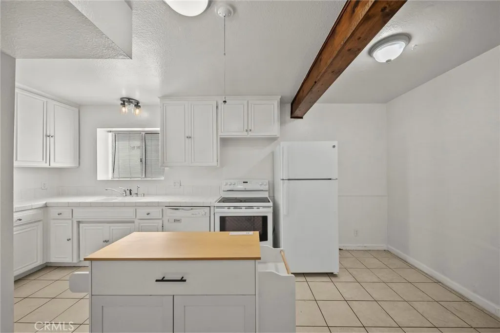 Additional image 38 of 22647 Margarita Dr, Woodland Hills, CA 91364