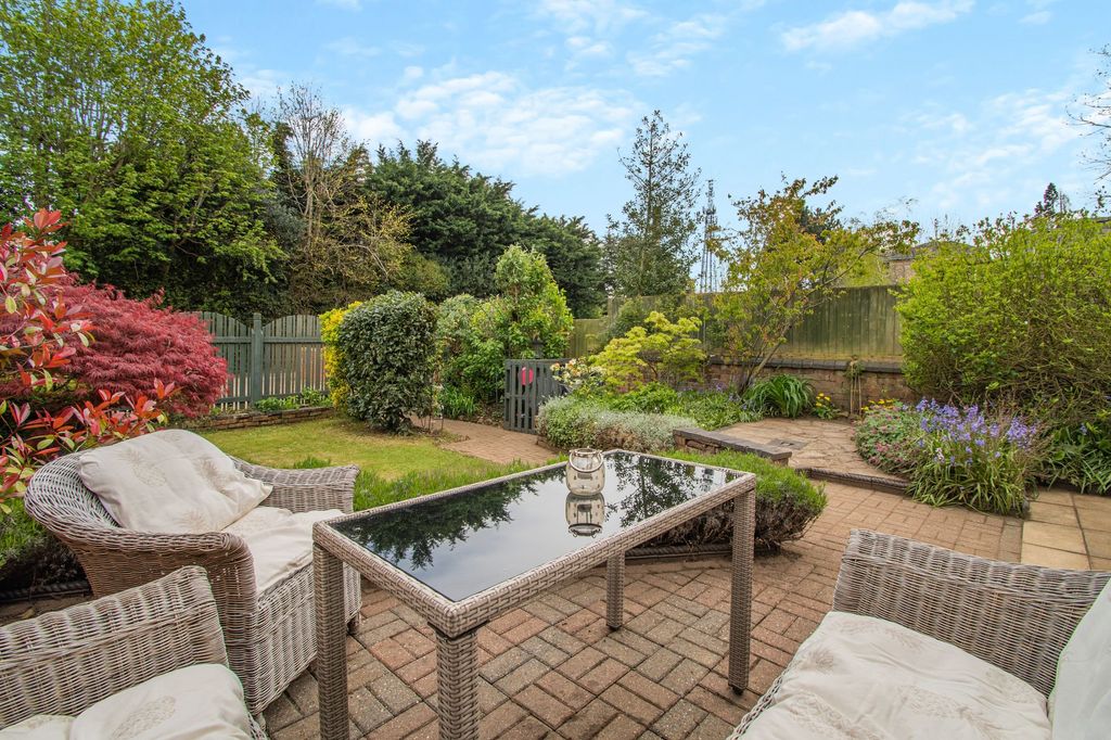 Additional image 33 of 5 bed property for saleOxford Road, Banbury OX16