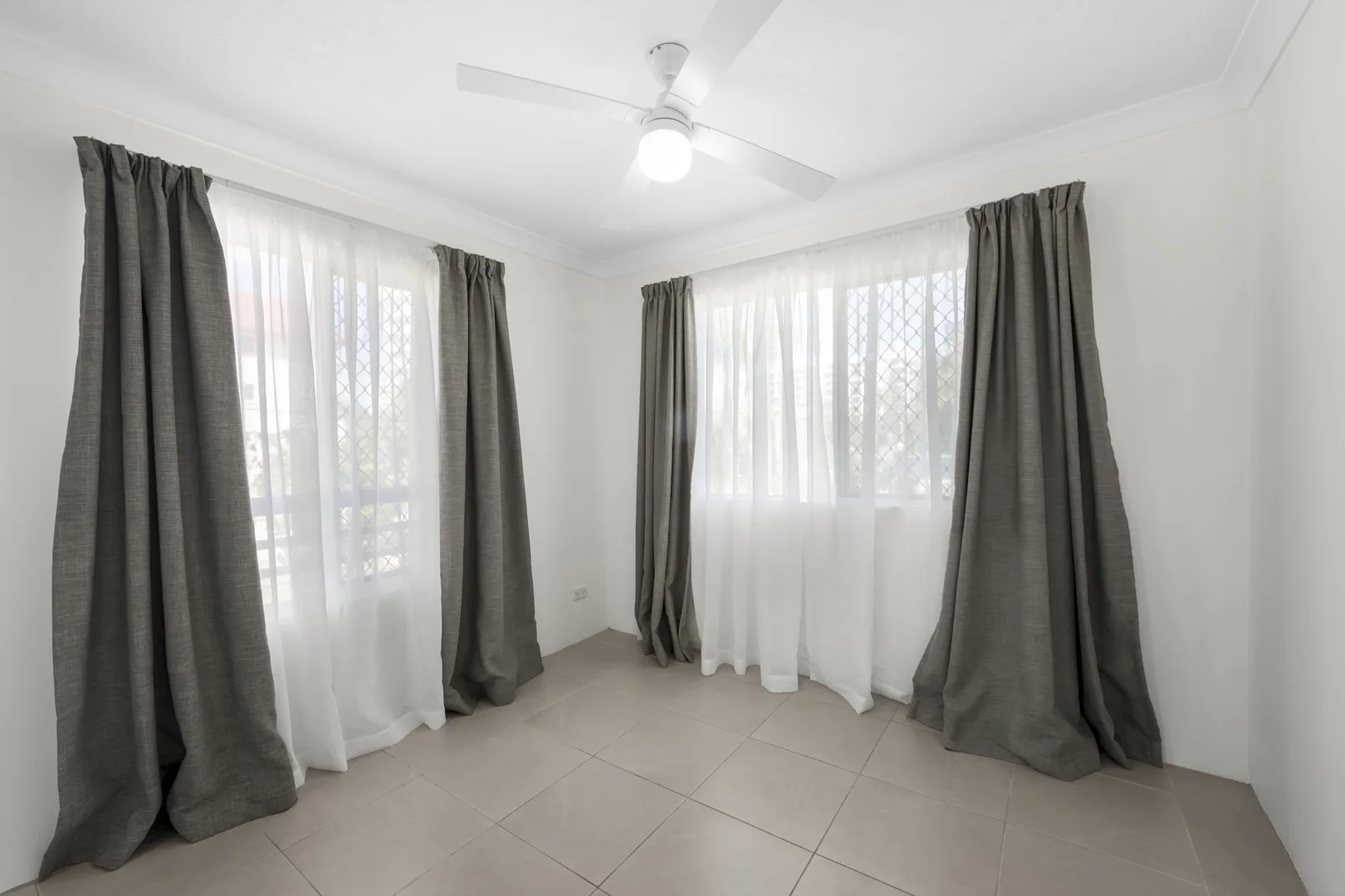 Additional image 7 of 28/32-42 Beach Parade, Surfers Paradise QLD 4217