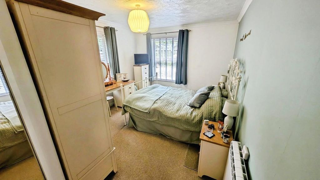 Additional image 6 of 2 bed flat for saleGravel Hill Road, Yate, Bristol BS37