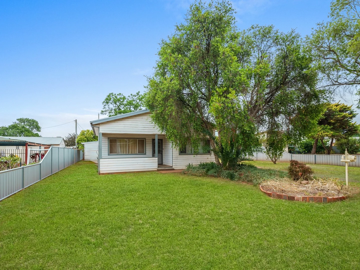 Additional image 2 of 38 Bowditch Place, Griffith NSW 2680