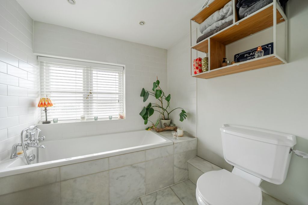 Additional image 18 of 4 bed detached house for saleHigh Street, Abingdon OX14