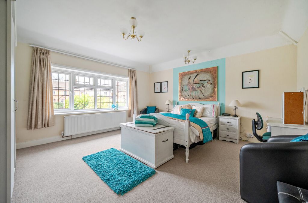 Additional image 12 of 4 bed detached house for saleCranmore Lane, Aldershot, Hampshire GU11