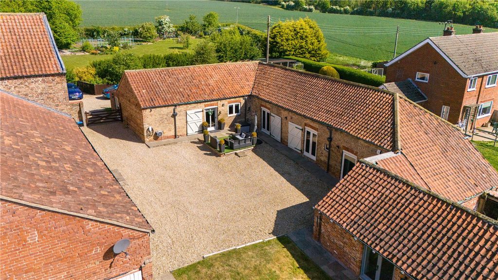 5 bed bungalow for saleLincoln Road, Welton Le Wold, Louth, Lincolnshire LN11