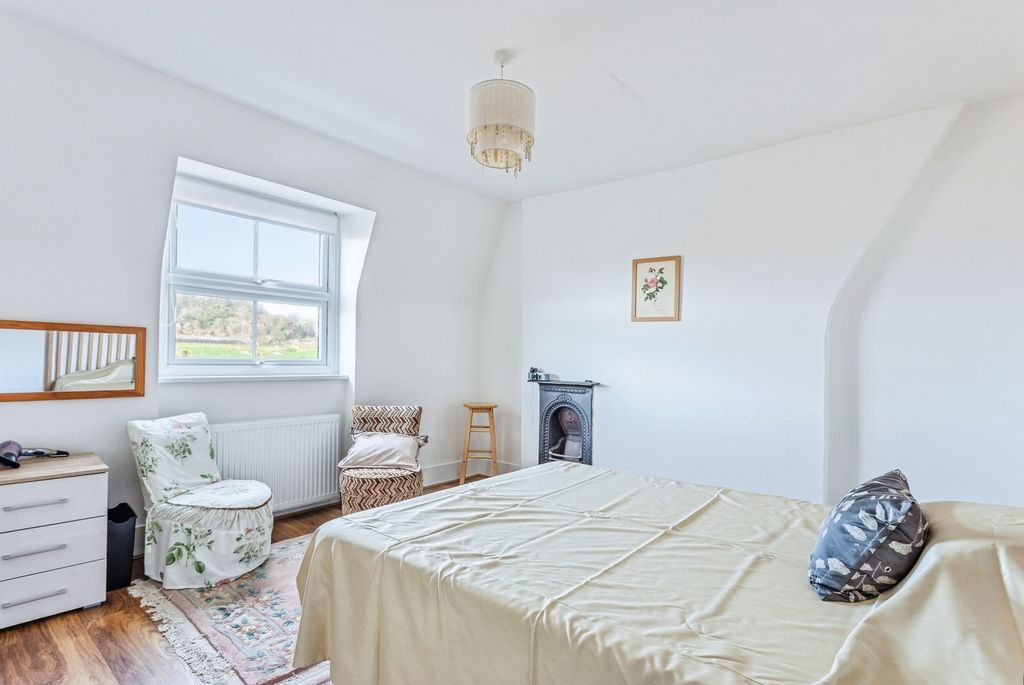 Additional image 7 of 1 bed flat for saleVictoria Grove, Bridport DT6