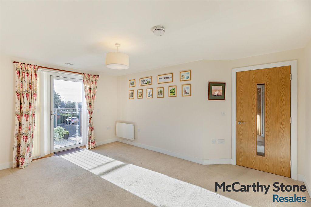 Additional image 3 of 2 bed flat for saleGordon Court, Flood Lane, Bridport DT6