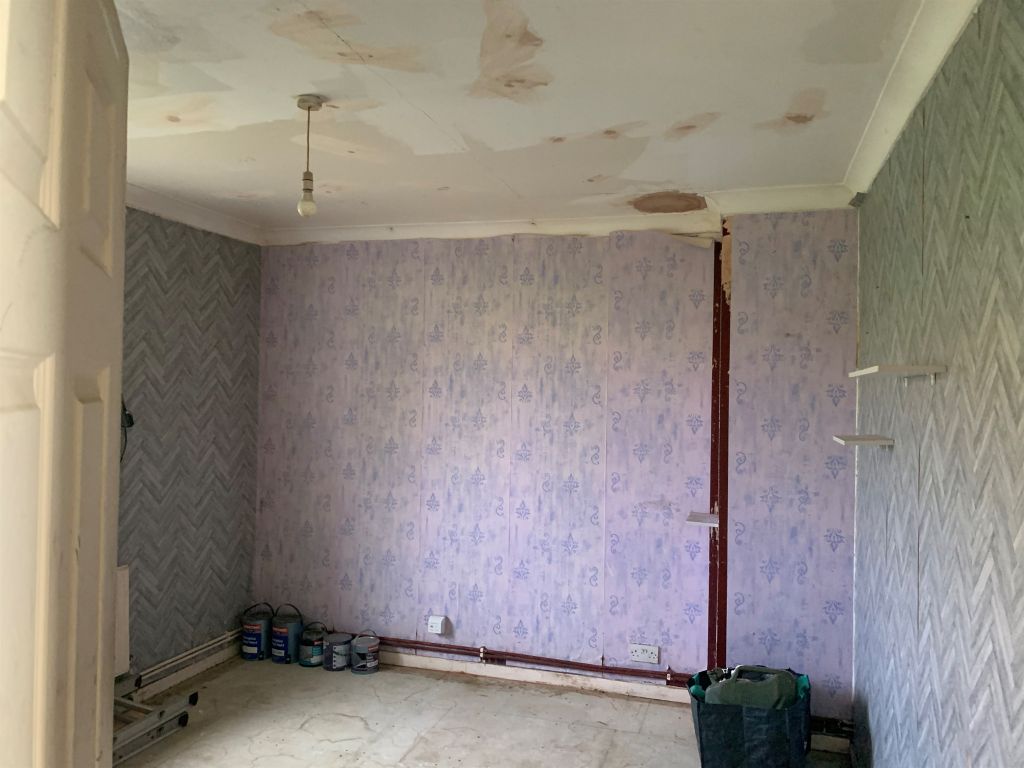 Additional image 2 of 2 bed flat for saleLong View Road, Clase, Swansea SA6
