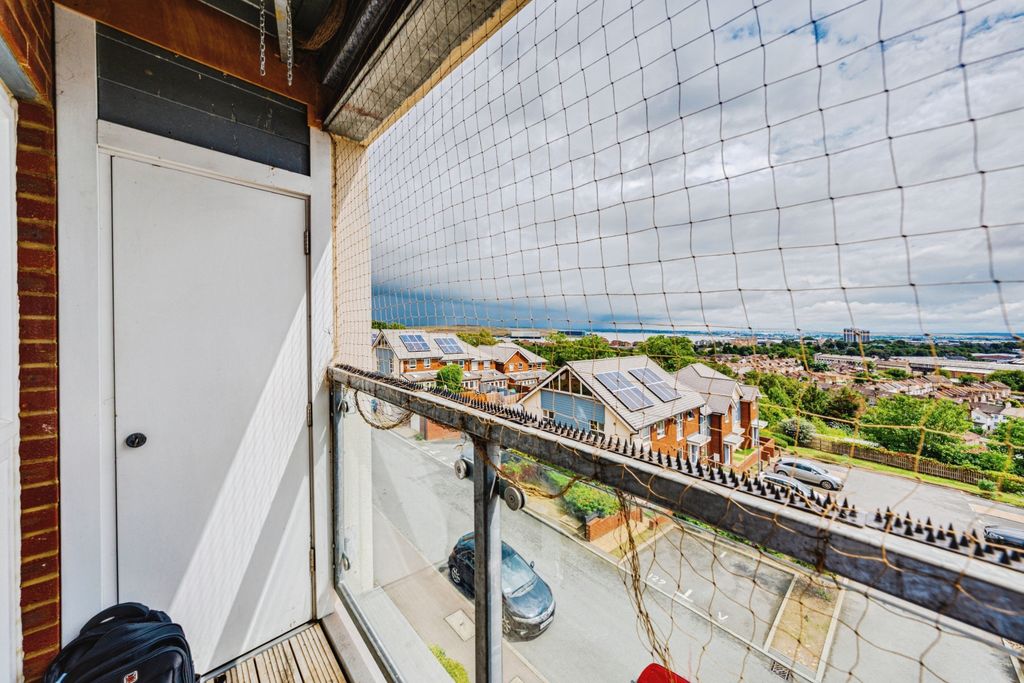 Additional image 2 of 2 bed flat for saleMorris Drive, Belvedere DA17