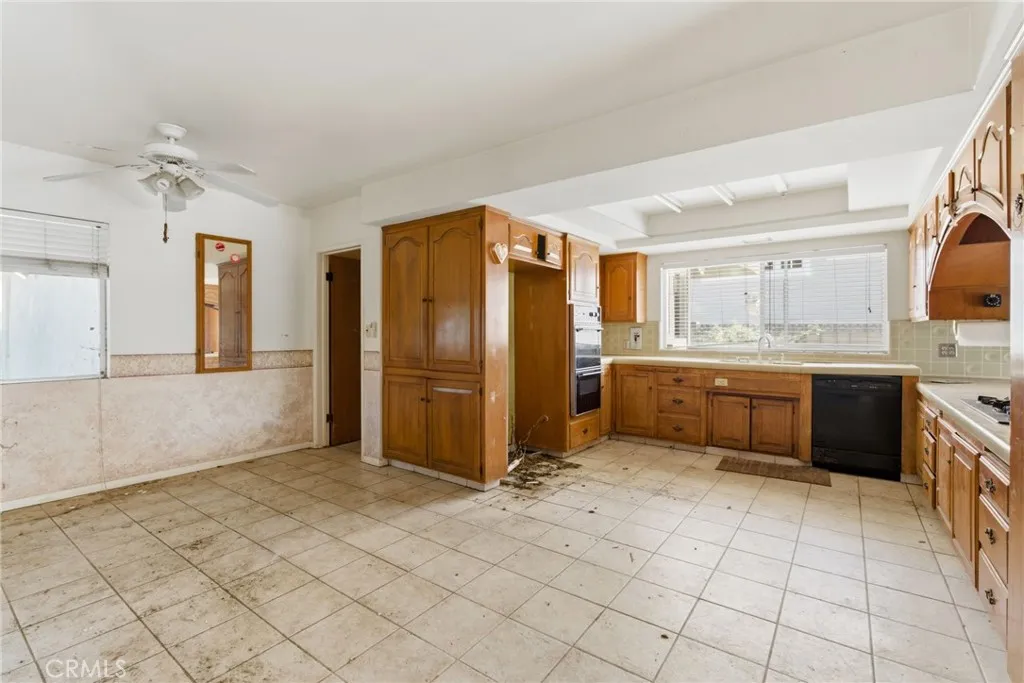Additional image 43 of 18112 Joshua Ln, Santa Ana, CA 92705