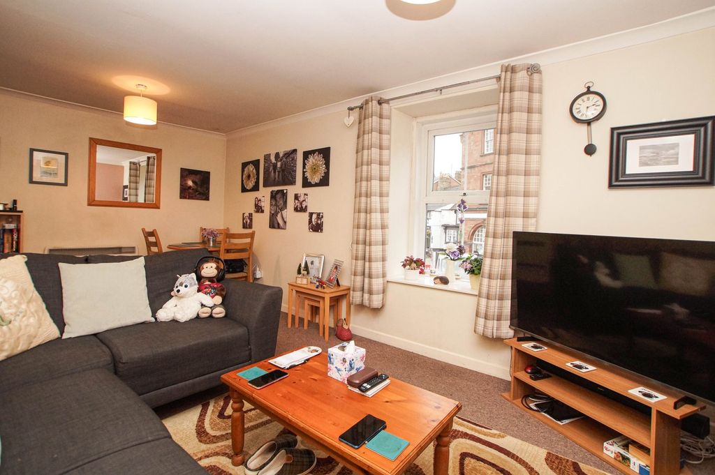 Additional image 5 of 2 bed flat for saleThe Old George, 2 Market Place, Brampton CA8