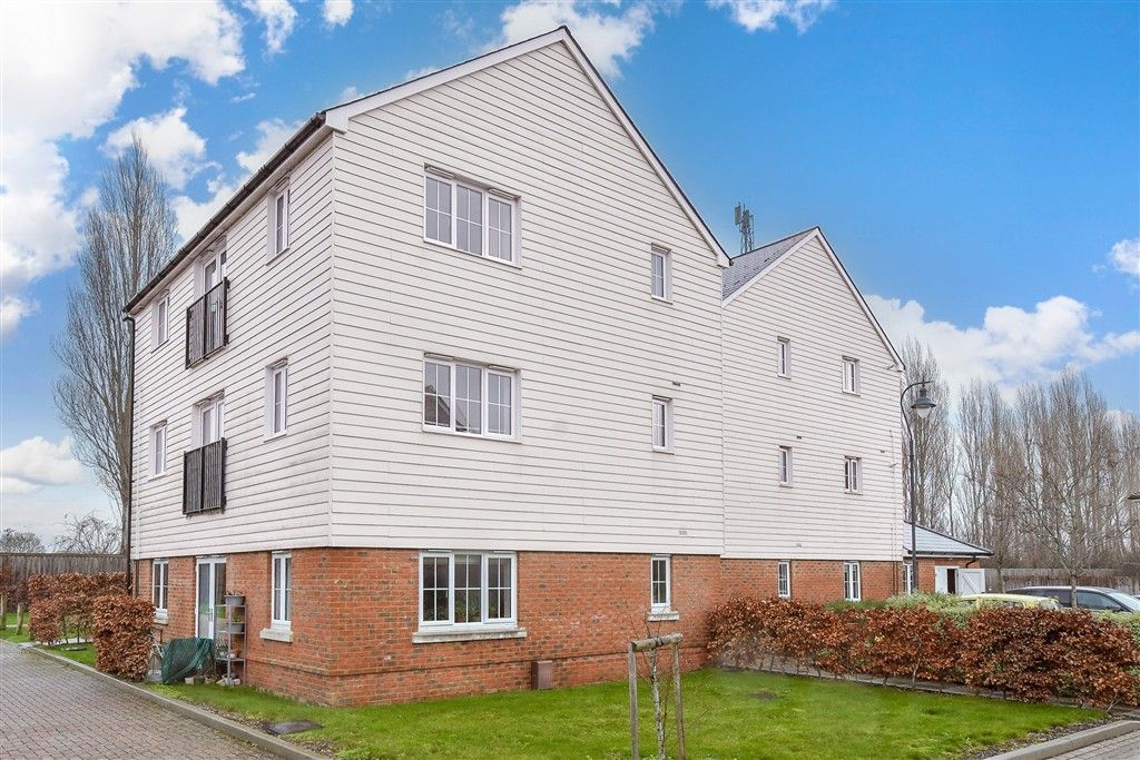 Additional image 4 of 2 bed flat for salePriors Orchard, Southbourne, Emsworth, West Sussex PO10