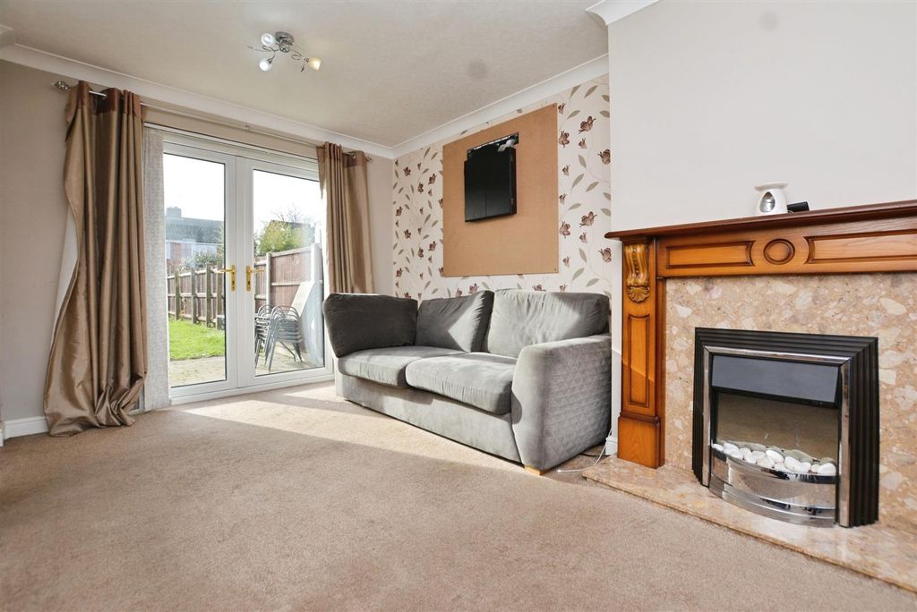 Additional image 7 of 2 bed semi-detached house for saleLunns Crescent, Barton-Upon-Humber DN18