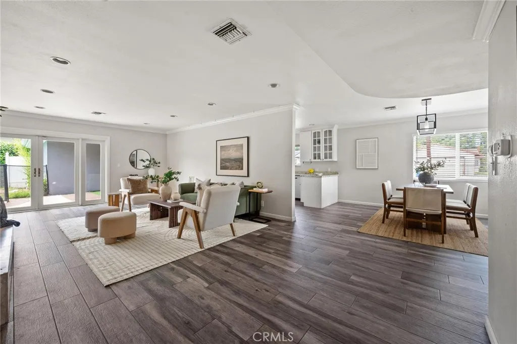 Additional image 36 of 7027 Gloria Avenue, Lake Balboa, CA 91406