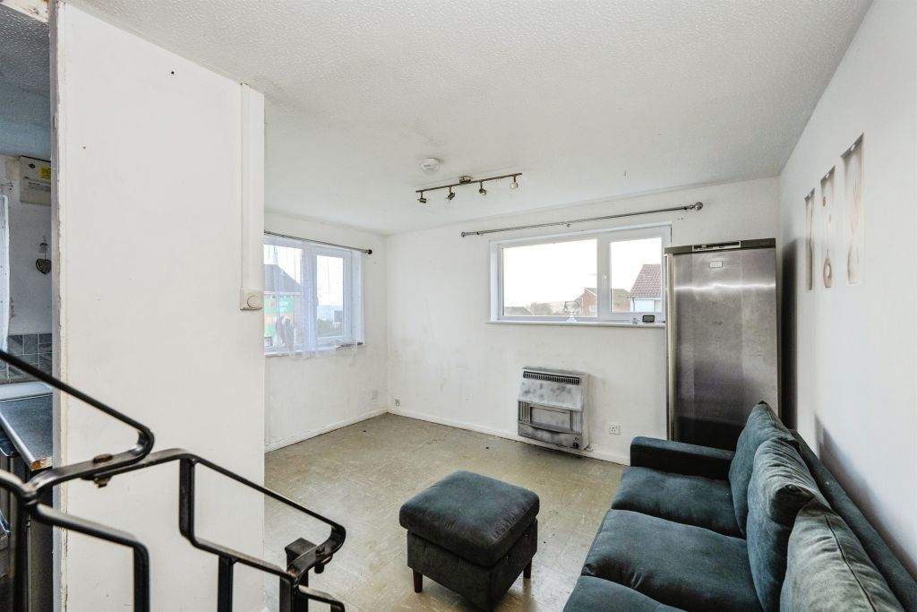 Additional image 3 of 1 bed maisonette for saleLon Carreg Bica, Birchgrove, Swansea SA7