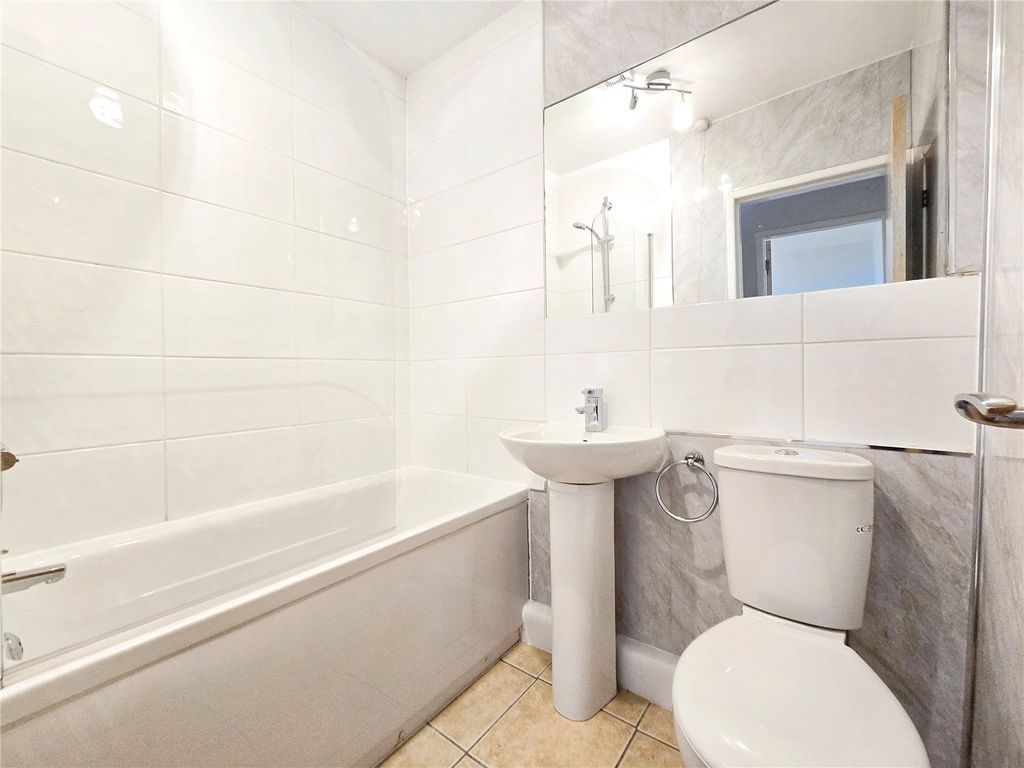 Additional image 5 of 3 bed flat for saleNewchurch Road, Stacksteads, Rossendale OL13