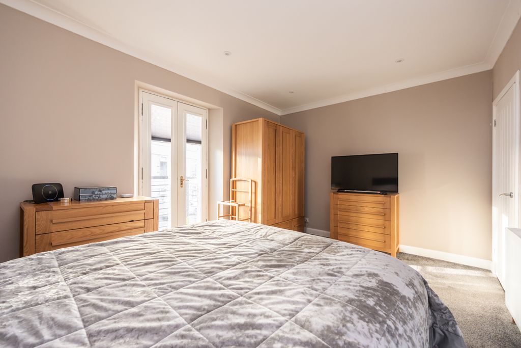 Additional image 12 of 3 bed mews for sale25 Dewar Place Lane, Edinburgh EH3