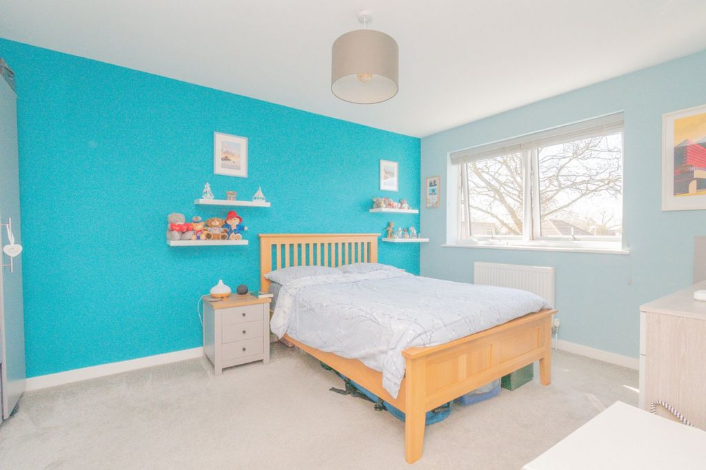Additional image 6 of 2 bed flat for saleBeach Avenue, Birchington, Kent CT7