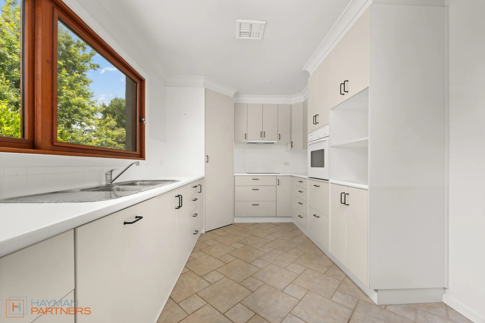 Additional image 2 of 7 Glynn Street, Hughes ACT 2605