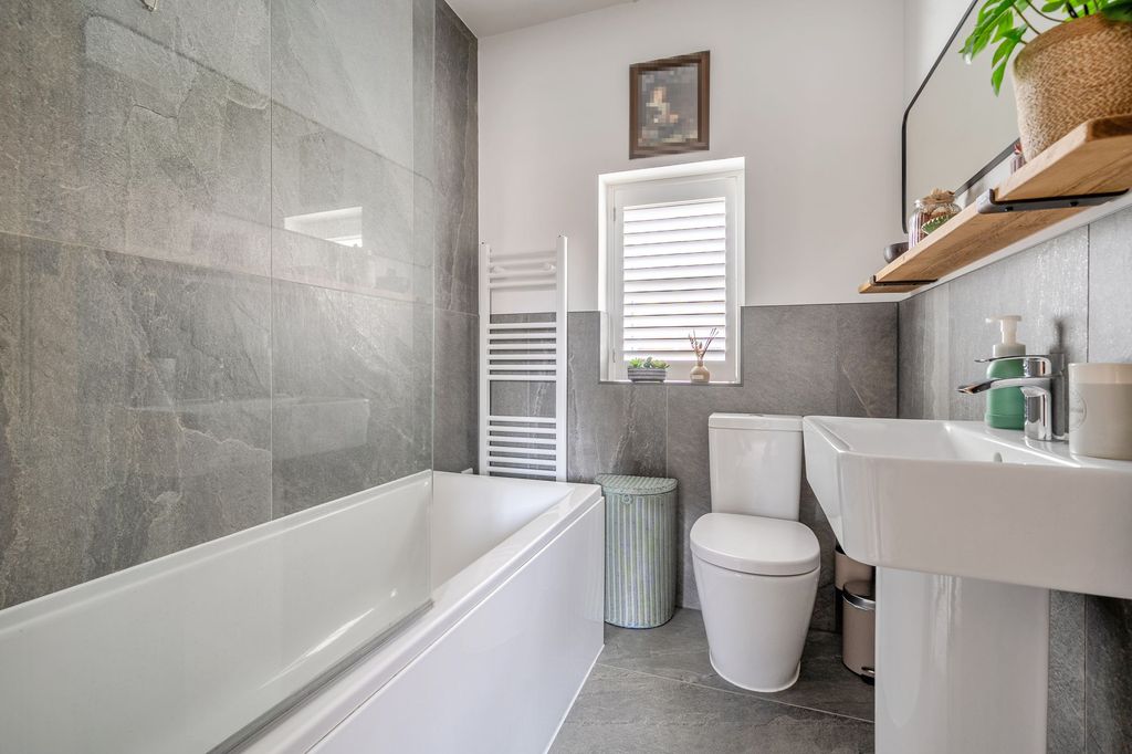 Additional image 18 of 4 bed detached house for saleHigh Street, Emsworth PO10