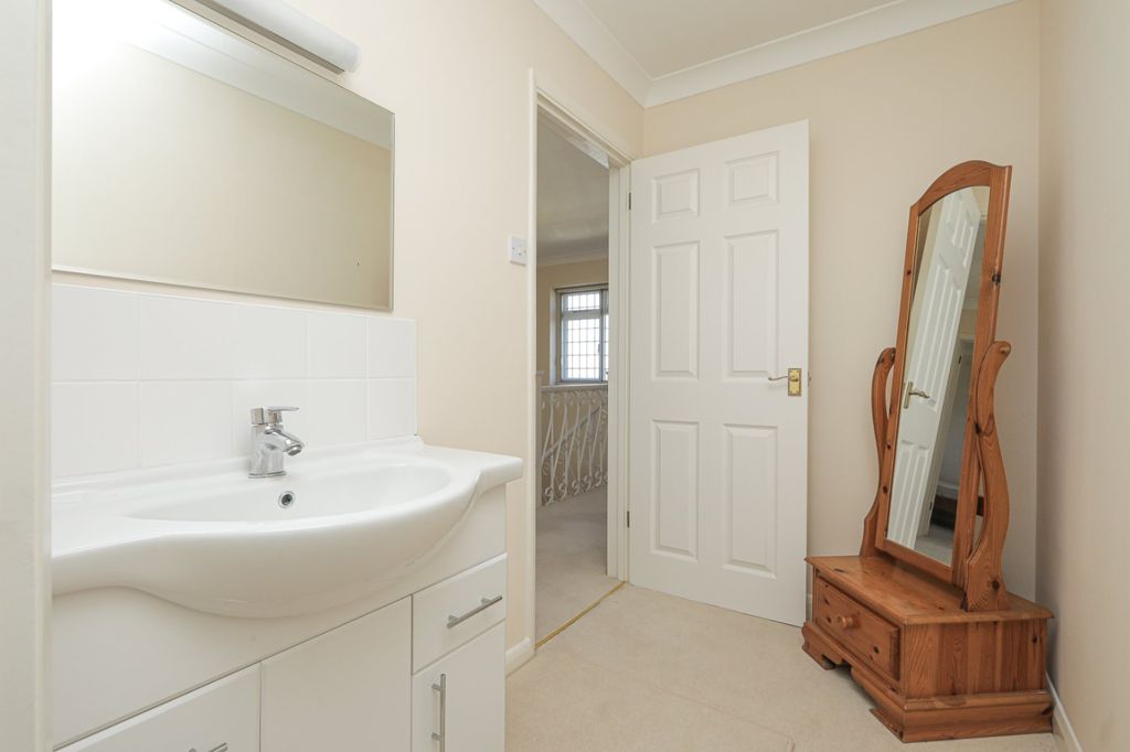 Additional image 14 of 4 bed detached house for saleThe Parade, Birchington, Kent CT7