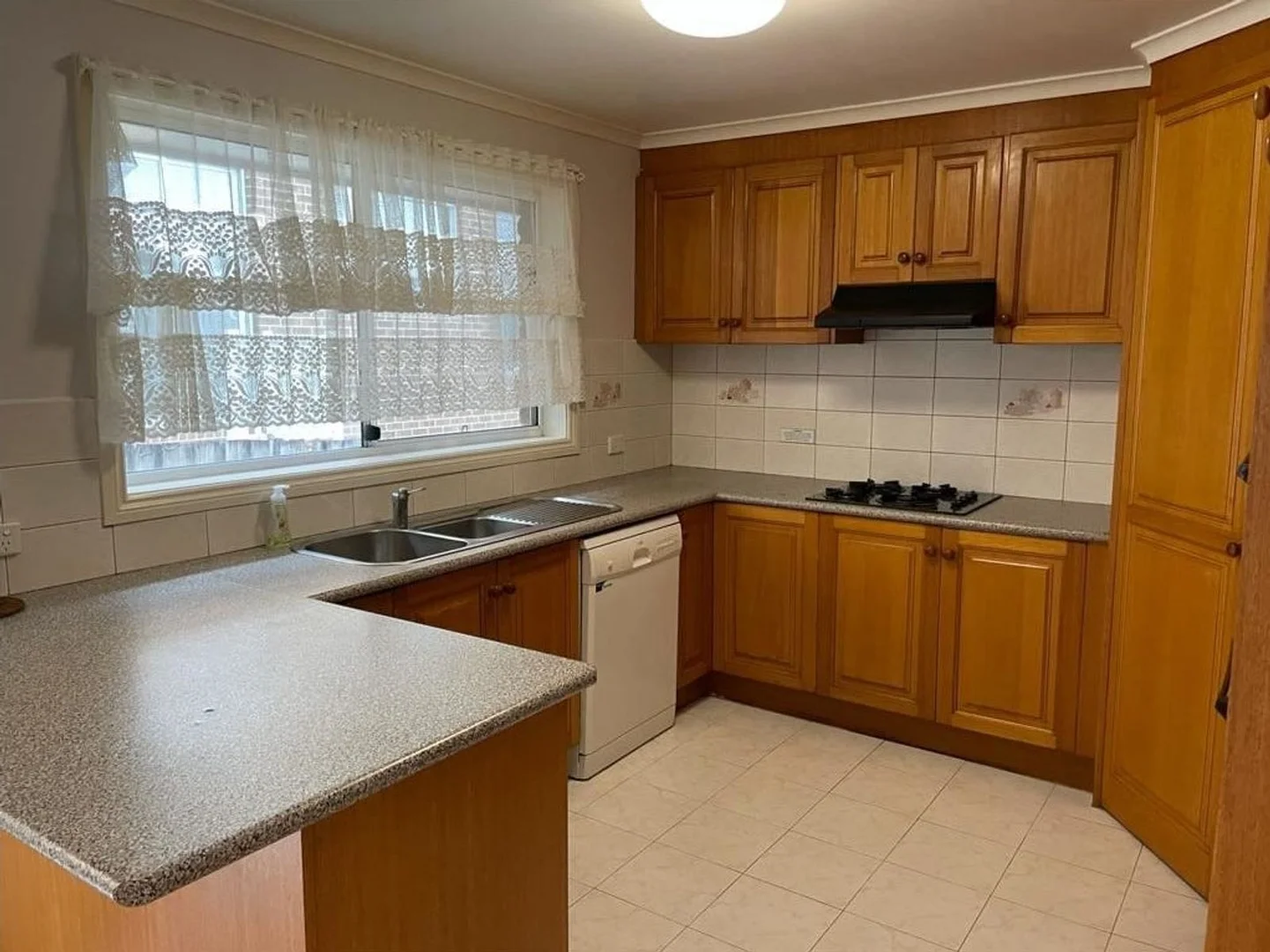 Additional image 3 of 1/21 Fairhills Parade, Glen Waverley VIC 3150