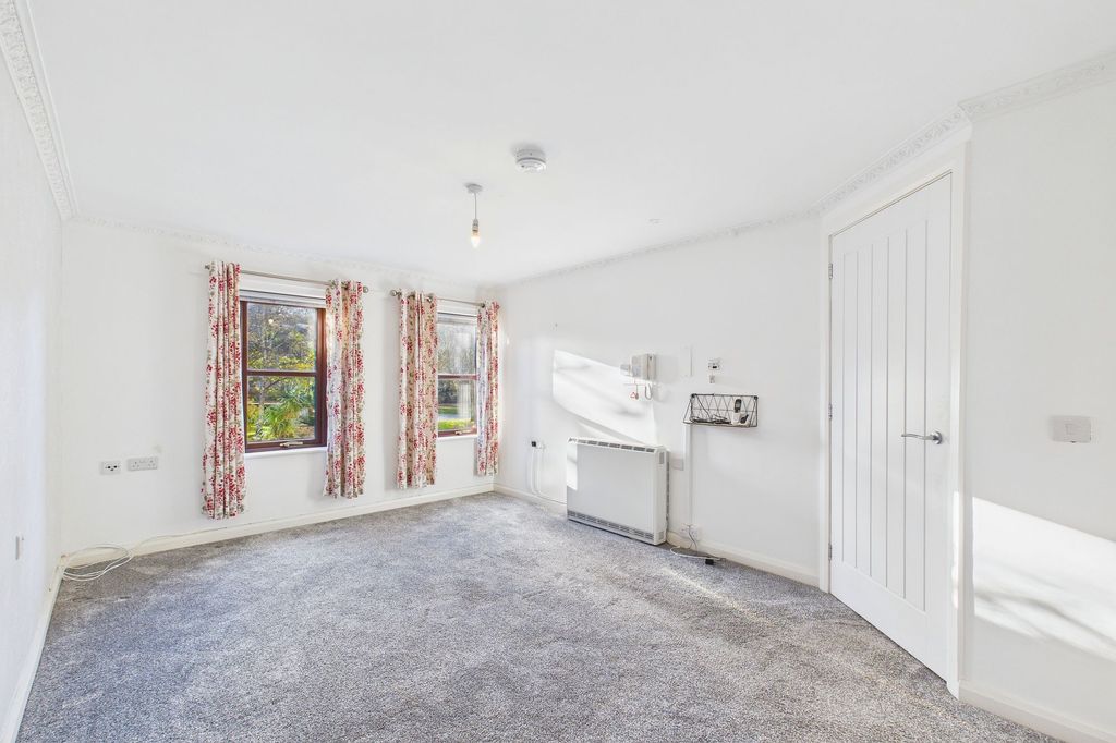 1 bed flat for saleTrinity Court, Whitehaven CA28 photo 2