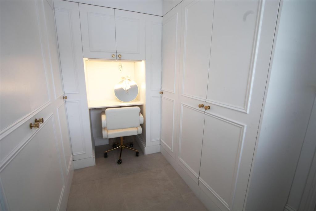Additional image 15 of 4 bed detached house for saleBurnt Mills Road, Basildon SS13
