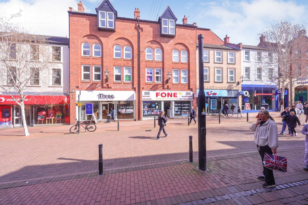 2 bed flat for saleHodgsons Court, Scotch Street, Carlisle, Cumbria CA3