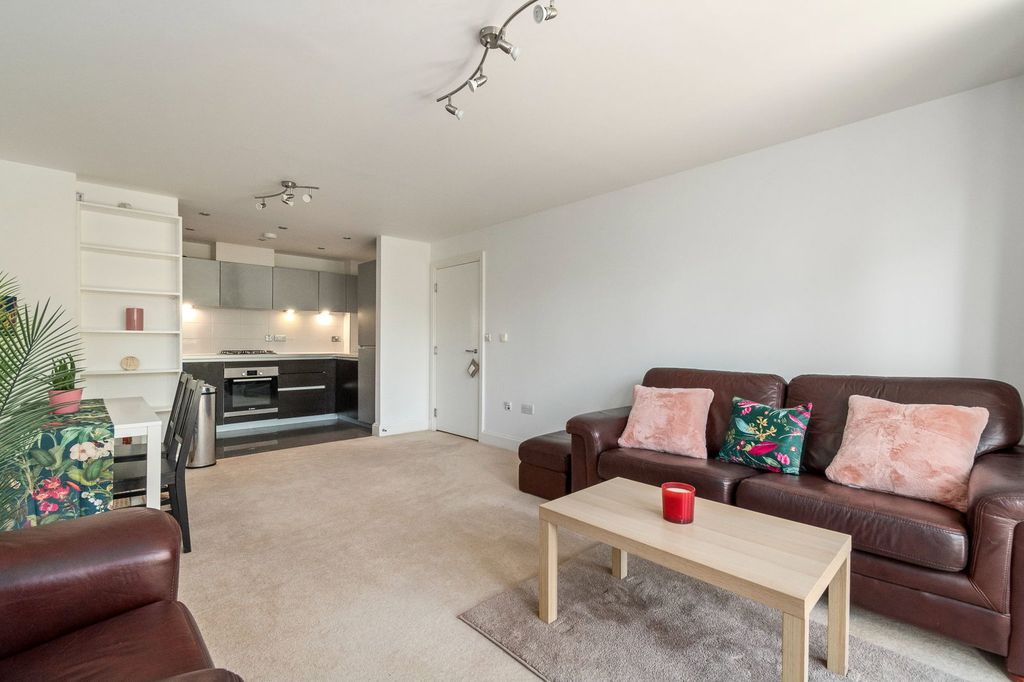 Additional image 7 of 1 bed flat for salePepys Court, Cambridge CB4