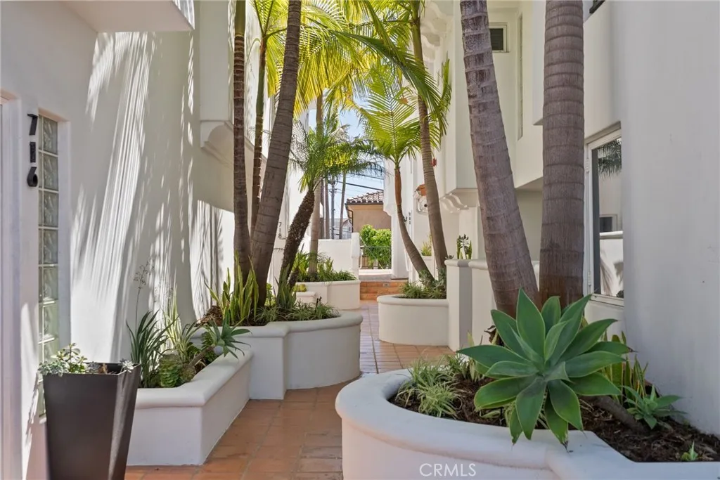Additional image 34 of 720 Manhattan Beach Blvd, Manhattan Beach, CA 90266