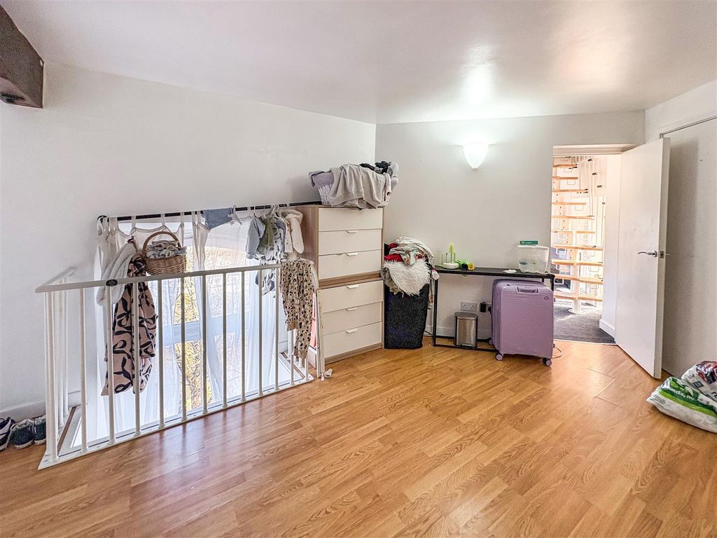 Additional image 12 of 2 bed flat for saleHalifax Road, Dewsbury WF13