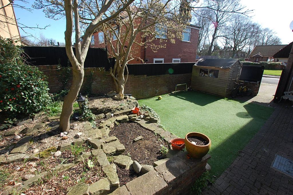 Additional image 21 of 3 bed semi-detached house for saleCurrier Lane, Ashton-Under-Lyne, Greater Manchester OL6