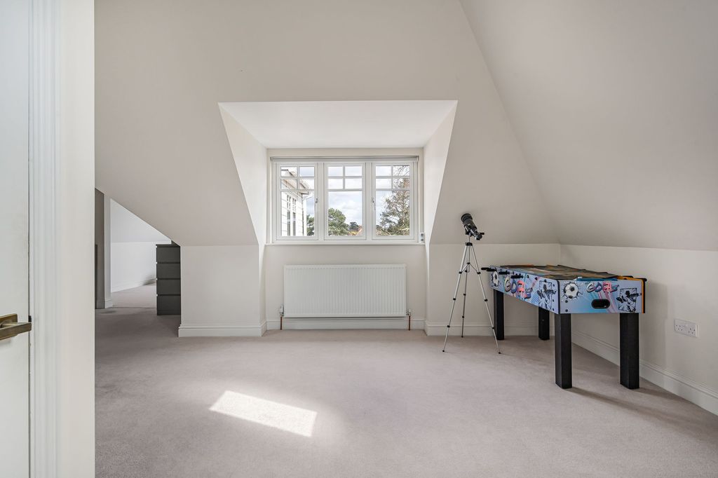 Additional image 27 of 5 bed detached house for saleHarriotts Lane, Ashtead KT21