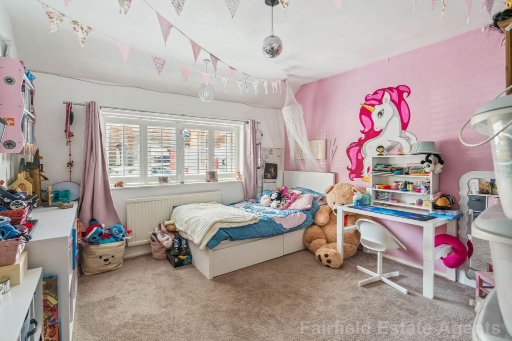 Additional image 9 of 4 bed terraced house for saleLongcliffe Path, South Oxhey, Watford WD19