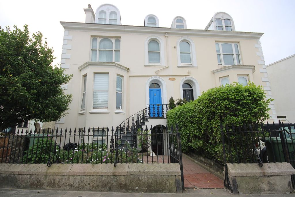 Additional image 11 of 1 bed flat for saleLa Route De St Aubin, St Helier JE2