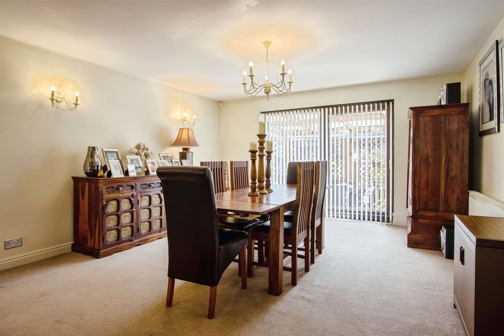Additional image 5 of 4 bed detached house for saleTipsey Court, Mapplewell, Barnsley S75