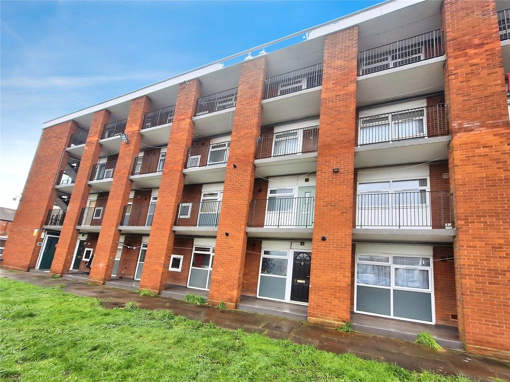1 bed flat for saleLydgate Court, Nuneaton, Warwickshire CV11