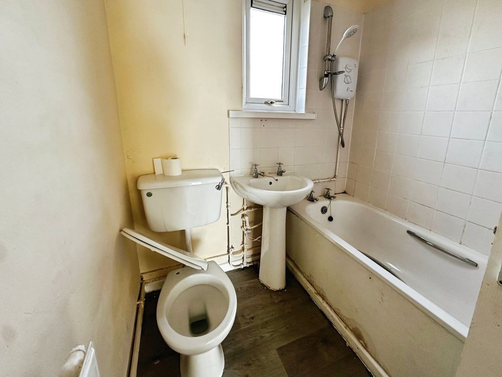 Additional image 6 of 2 bed flat for saleProtheroe Avenue, Pen-Y-Fai, Bridgend CF31