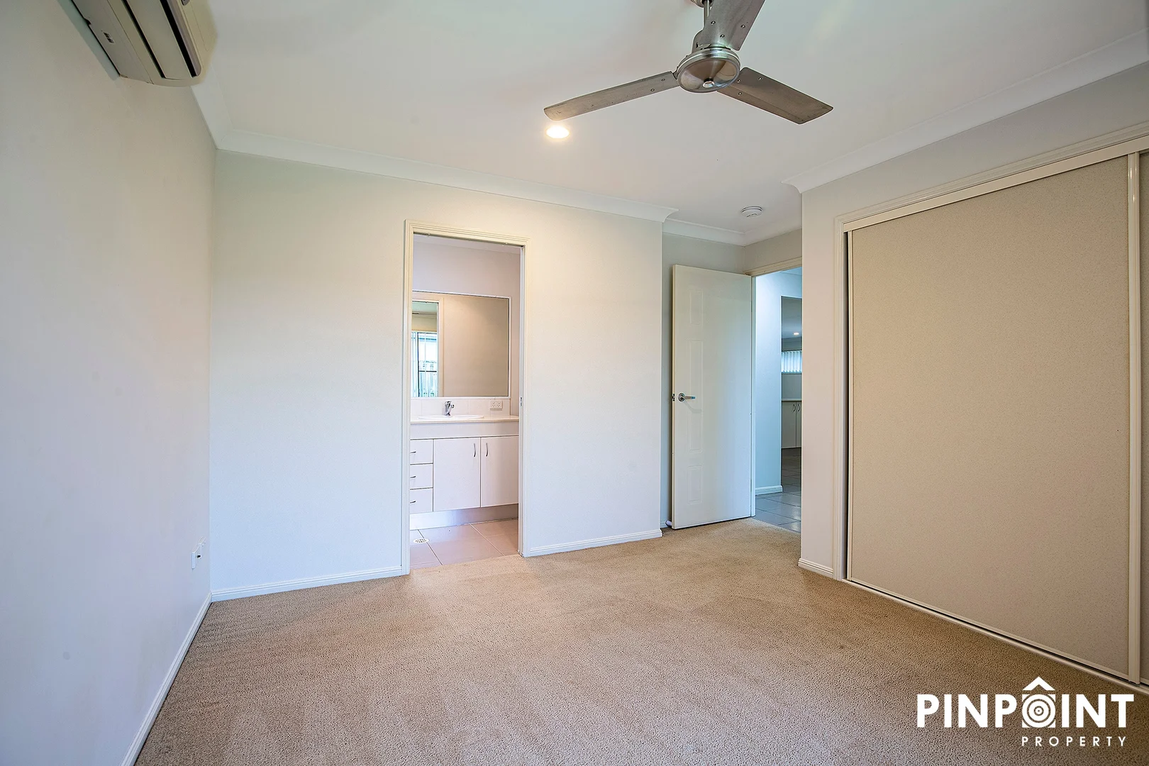 Additional image 5 of 2/28 Coogee Terrace, Blacks Beach QLD 4740