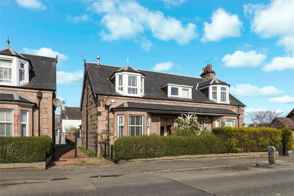 4 bed semi-detached house for saleClackmannan Road, Alloa, Clackmannanshire FK10