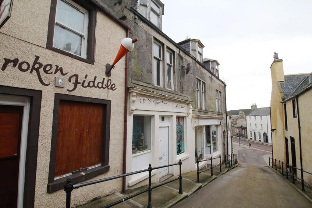 3, Strait Path, First Floor Flat, Banff, Banffshire, AB451AD